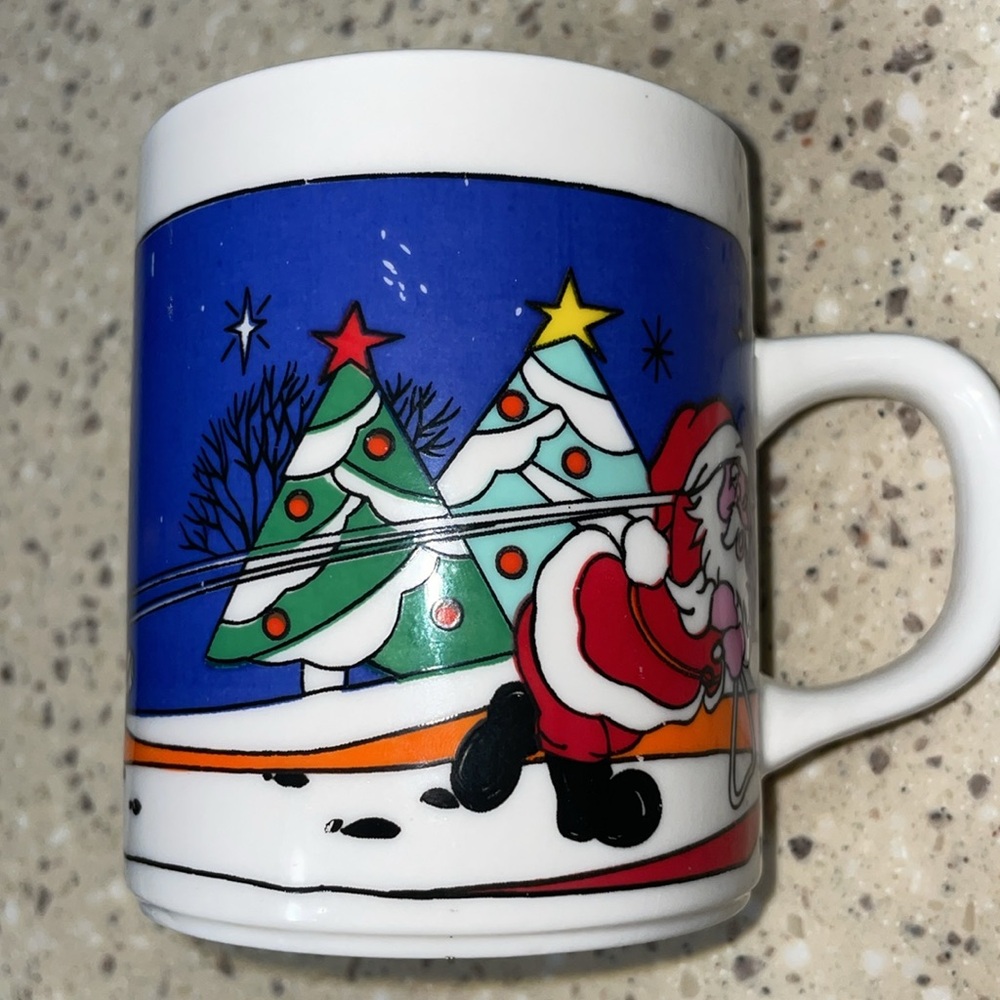 Christmas mug. Good used condition.